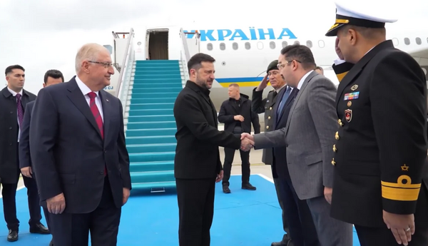 Zelenski təhlükəsizlik və gəmiçilik məsələləri üzrə danışıqlar aparmaq üçün İstanbula gəlib